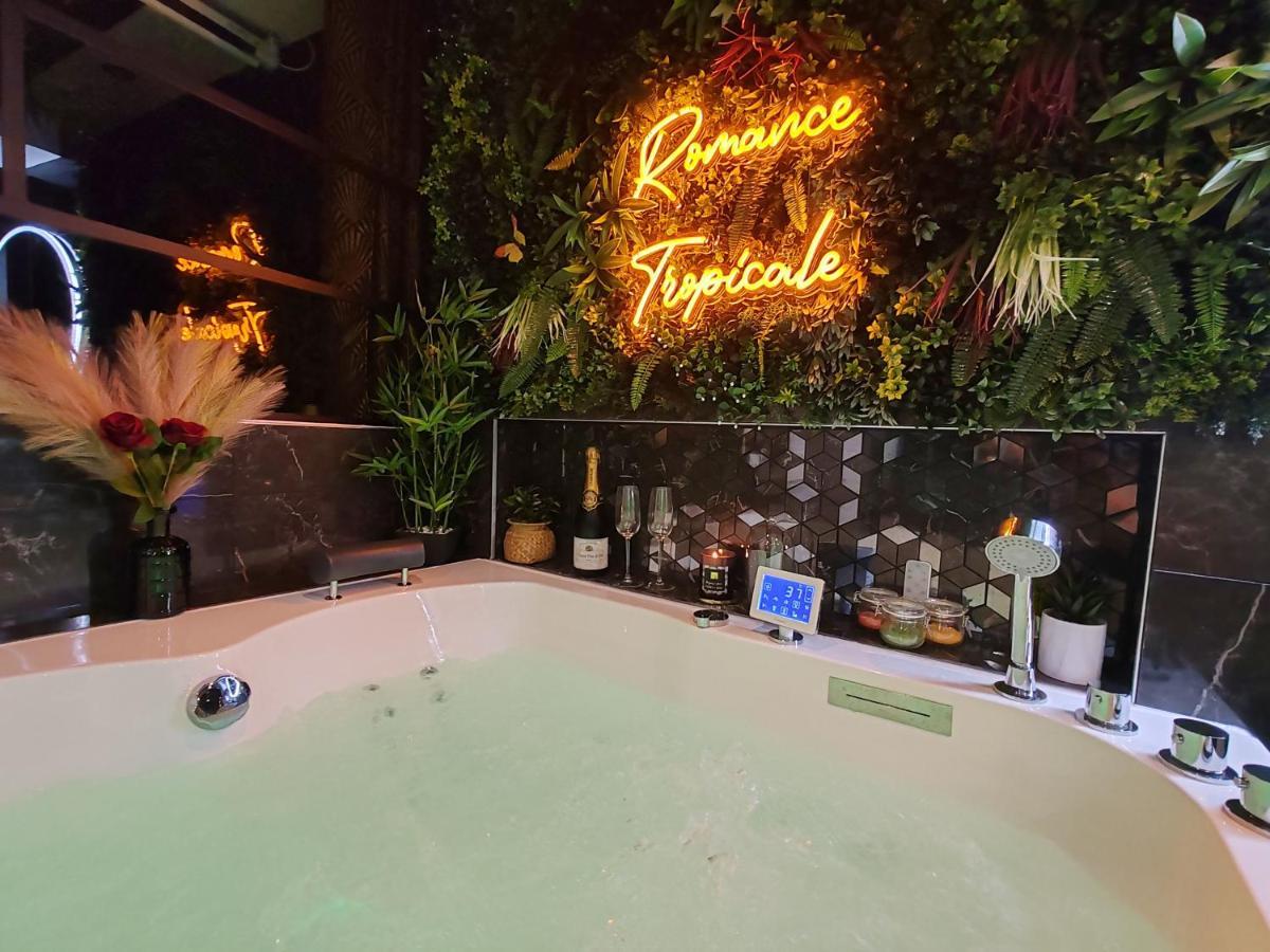 Le Quai Amienois - Romance Tropicale - Romantique Apartment *