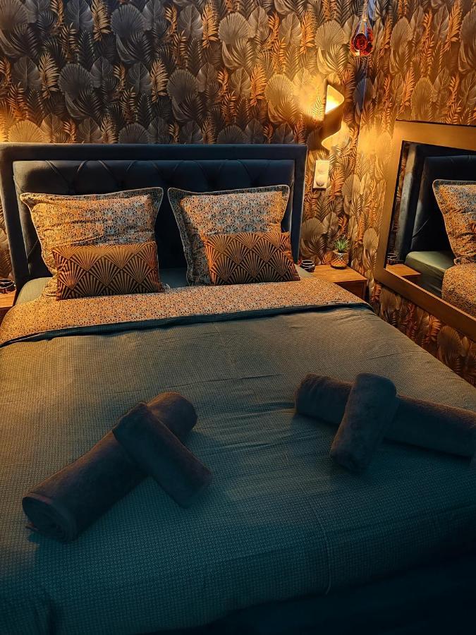 Le Quai Amienois - Romance Tropicale - Romantique Apartment